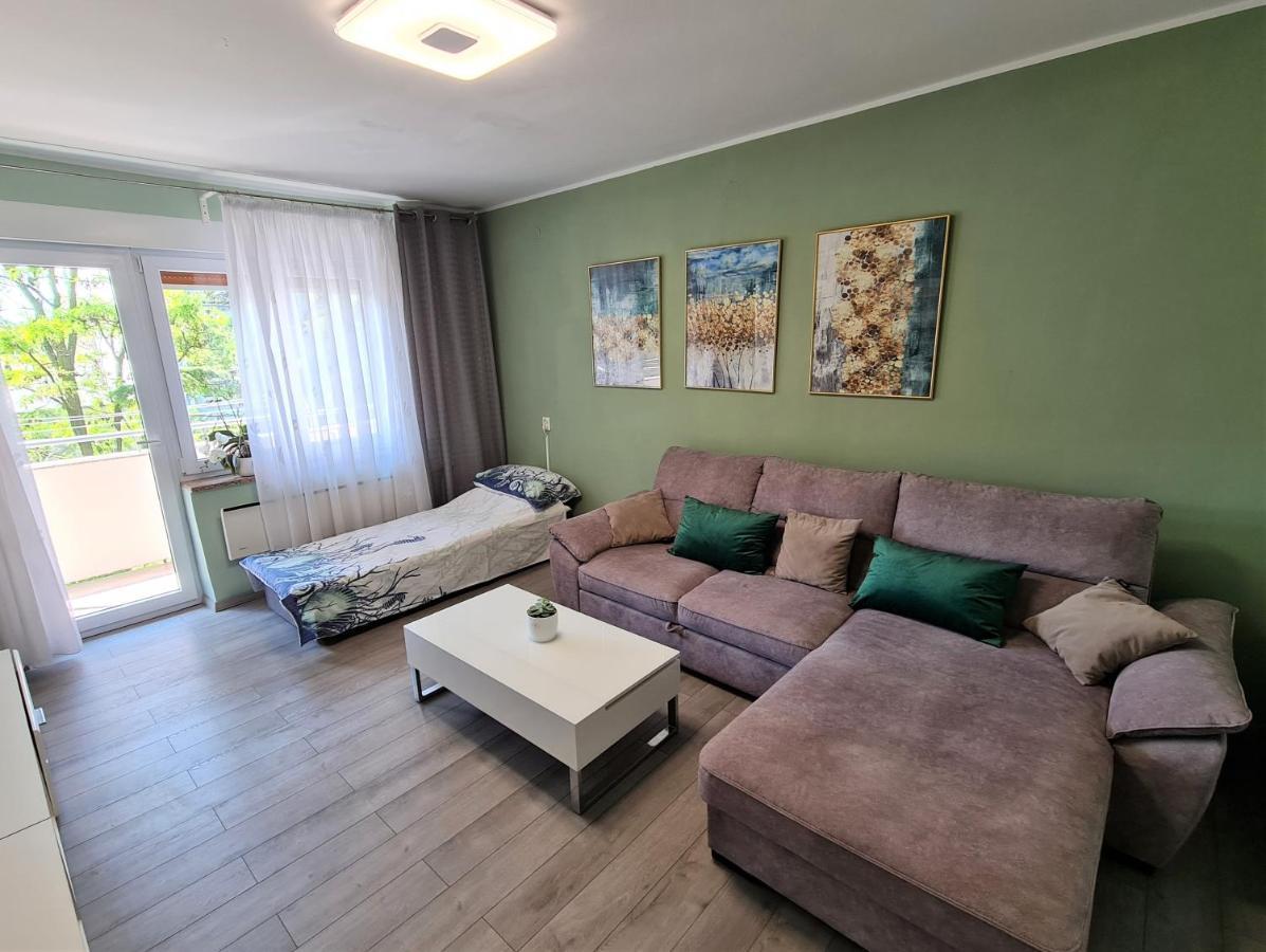 M & M Apartment Pula Eksteriør billede